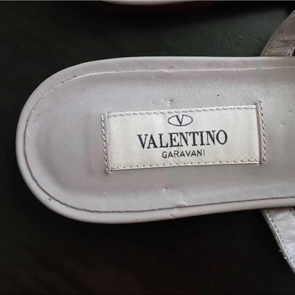 ❌SOLD❌NEW Valentino Garavani Rockstud sandals - Picture 9 of 10